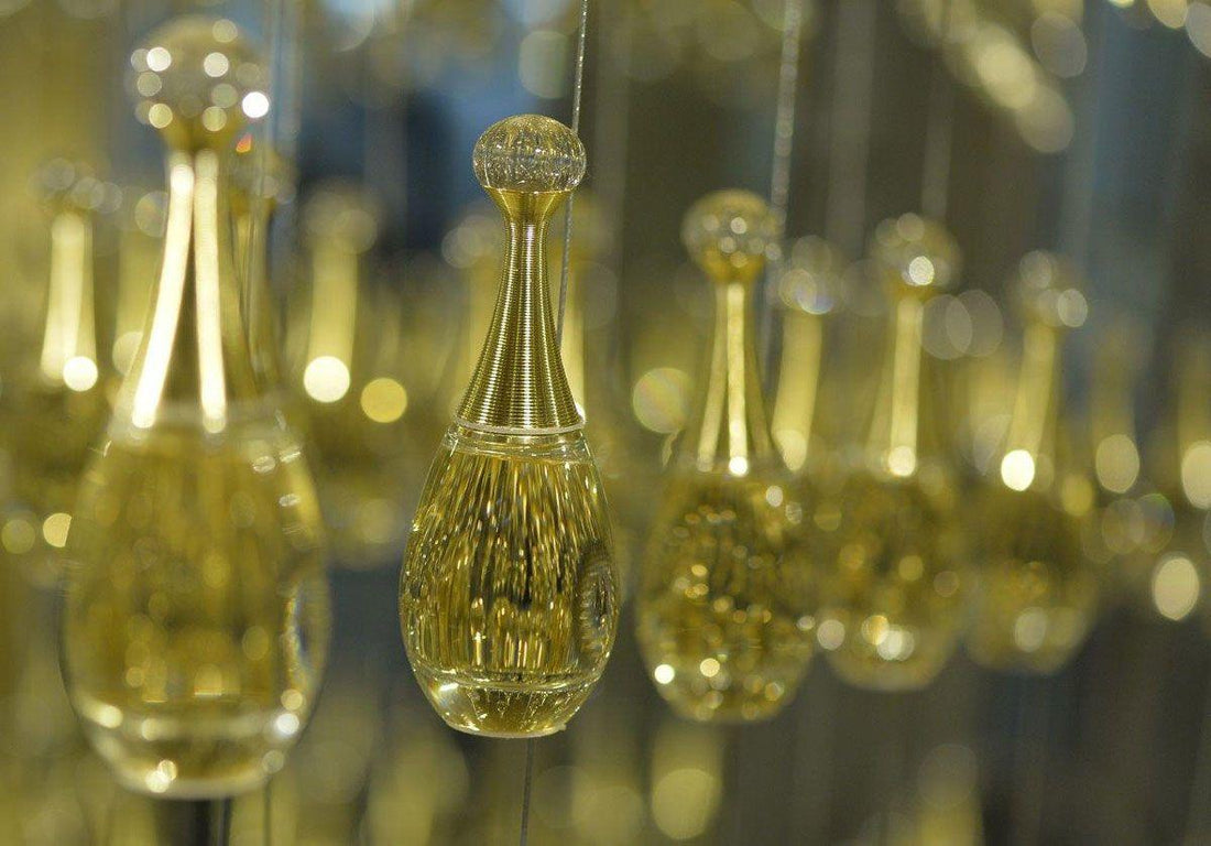 Why Tourists Love Buying Mix Perfumes in Dubai